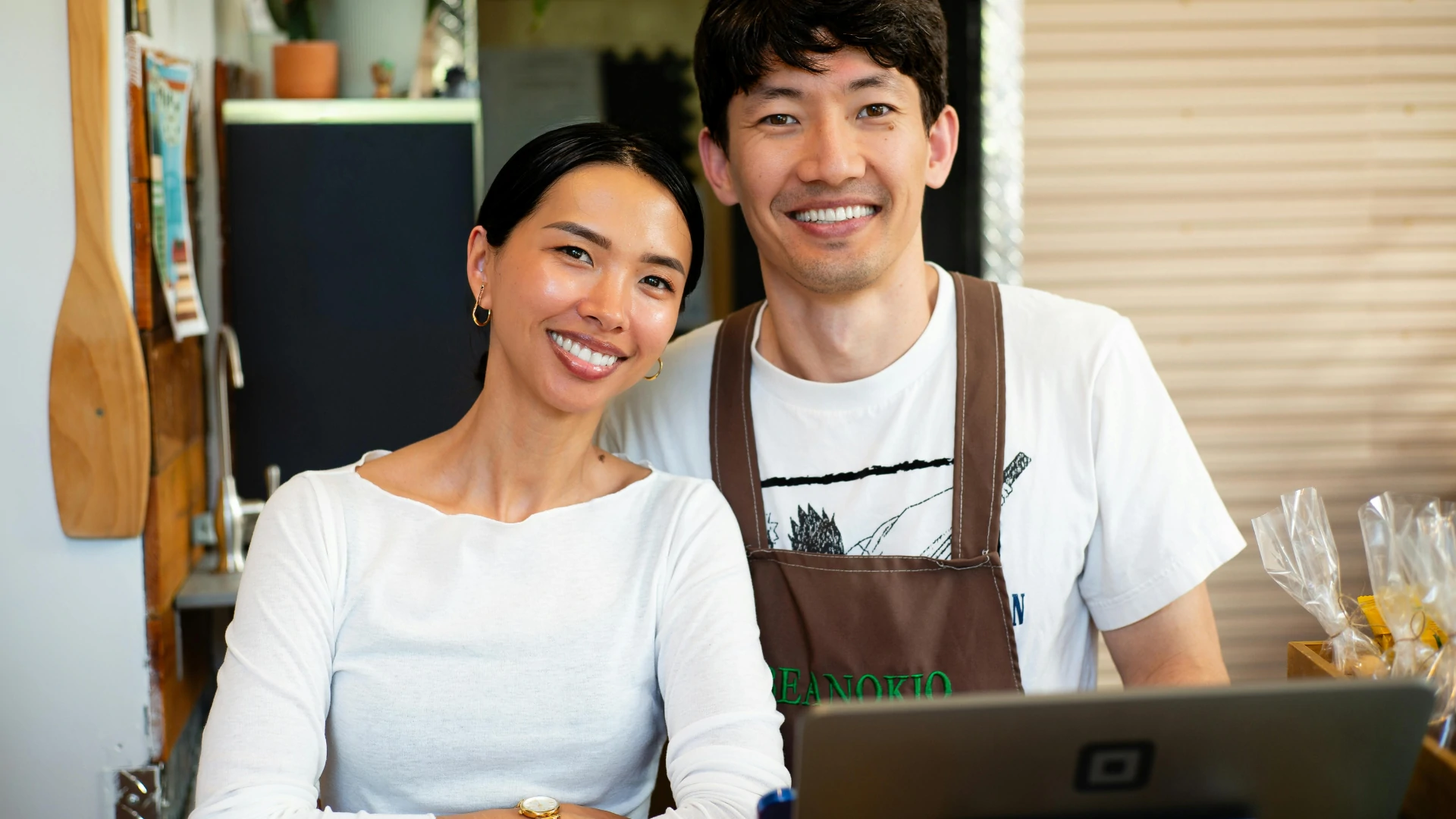 SMEs and brand owners sourcing support